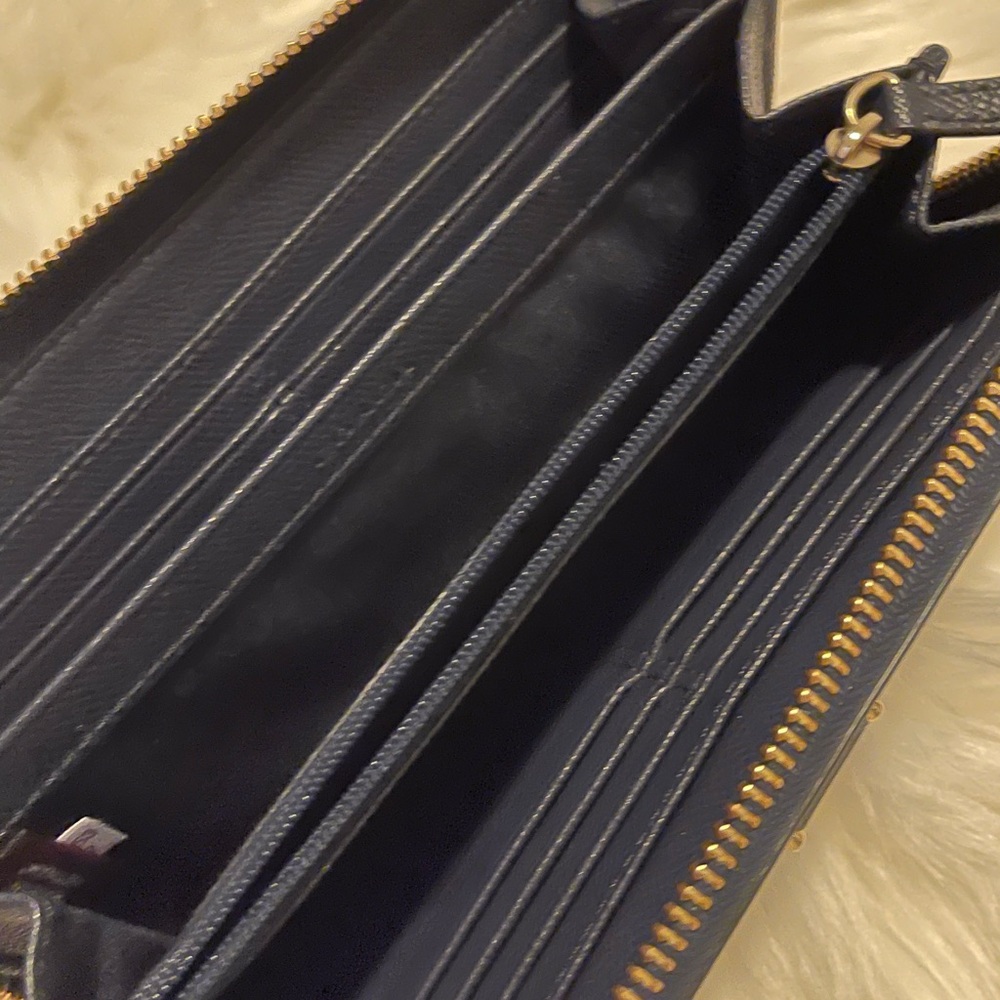 ✨Rare 💯% Authentic BOW long coach midnight blue wallet Gold-tone Hardware - Picture 3 of 9